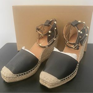 MAYPOL Leather Closed Toe Espadrille Sandal Wedges Size 7.5
